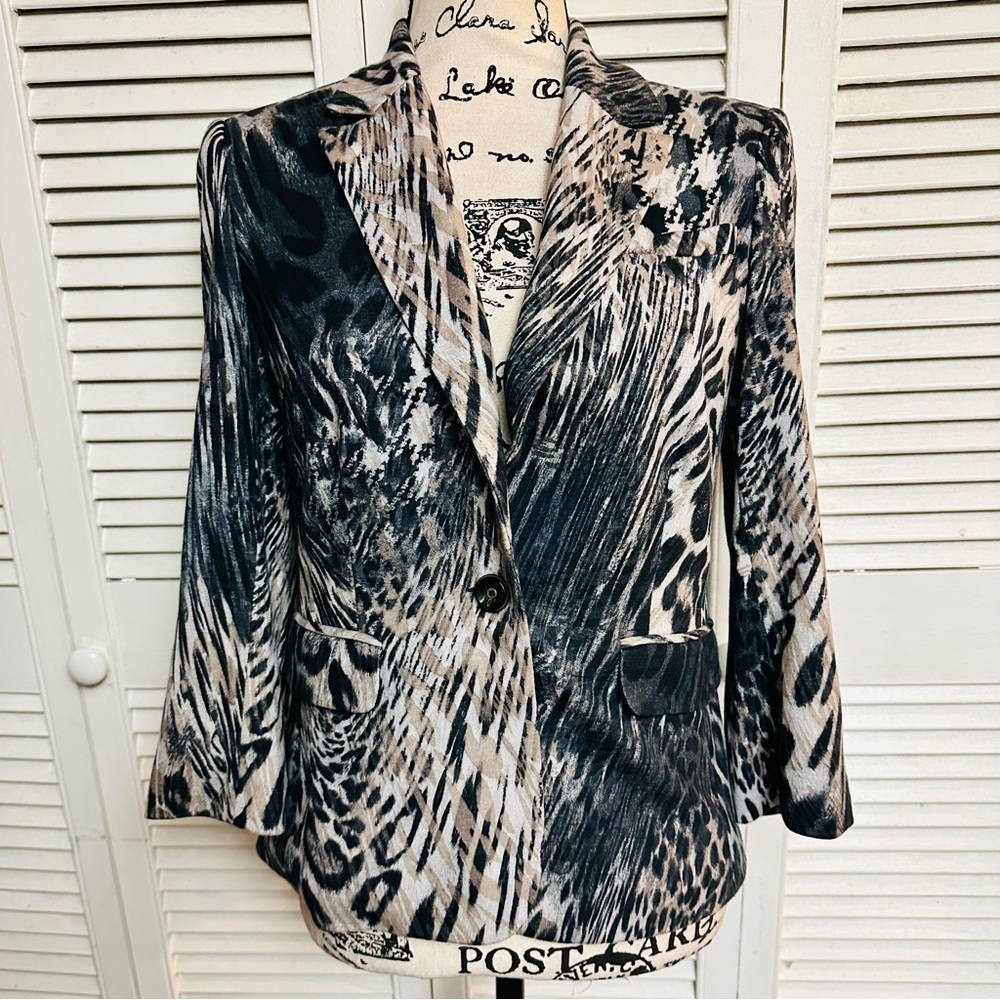 WomAn Blazer